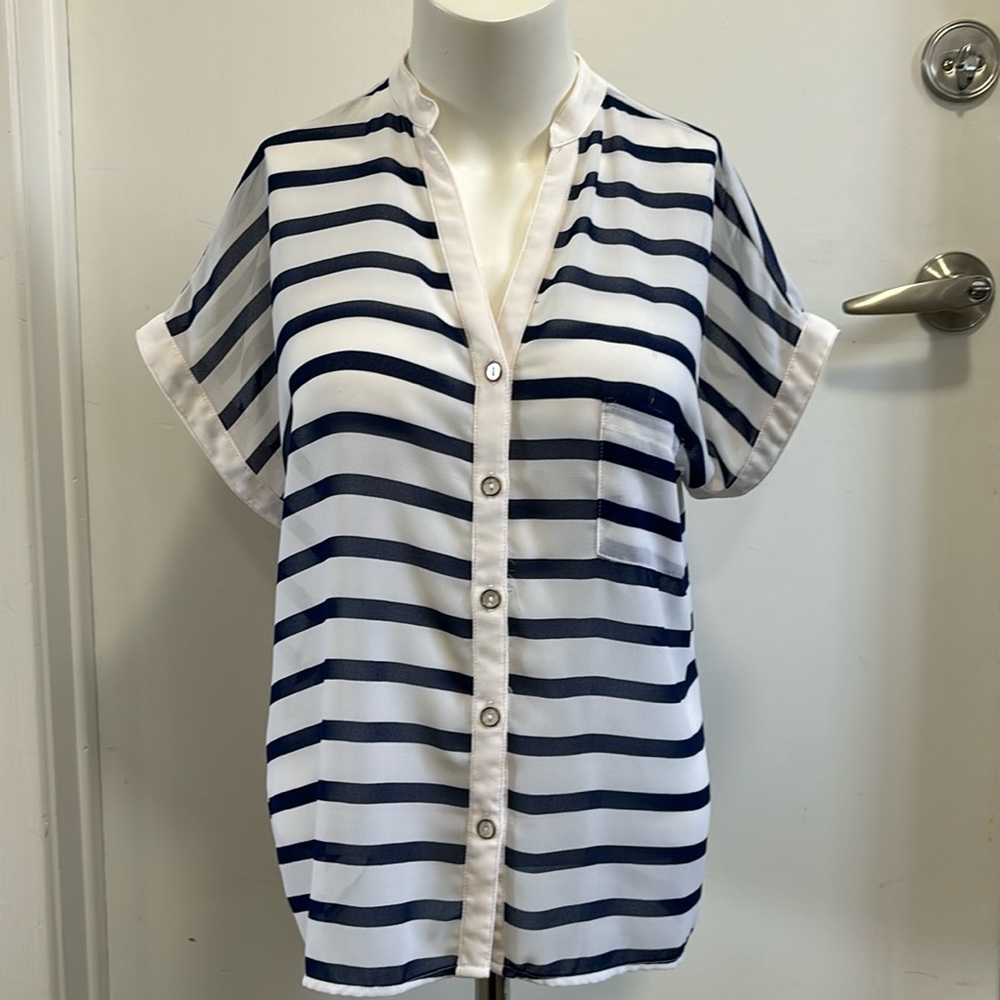 Jules & Leopold short sleeve blouse